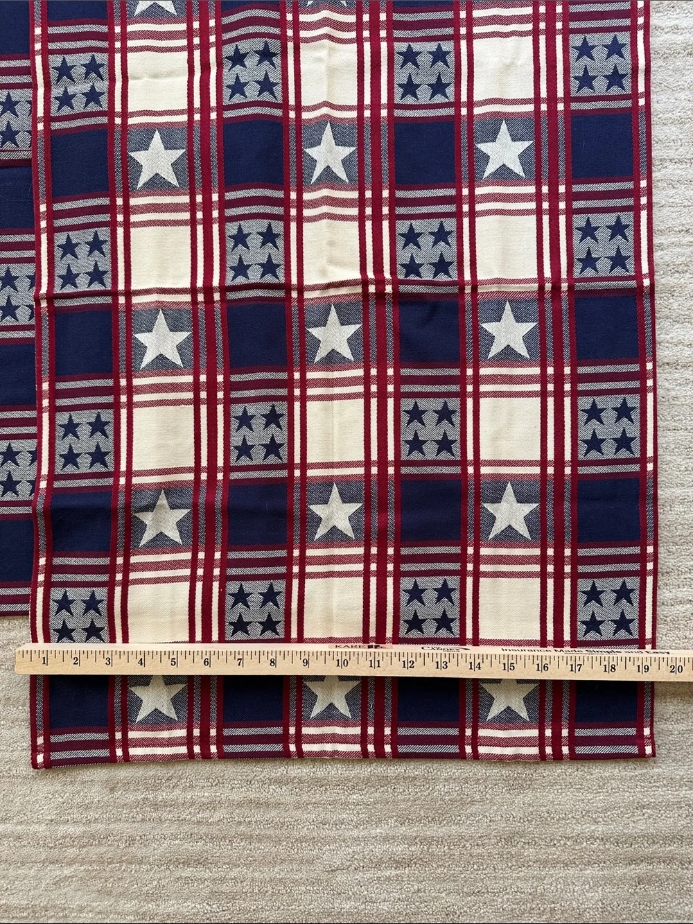 NWOT Set of 2 Pampered Chef Patriotic Kitchen Towels Plaid Star Red Blue Retired